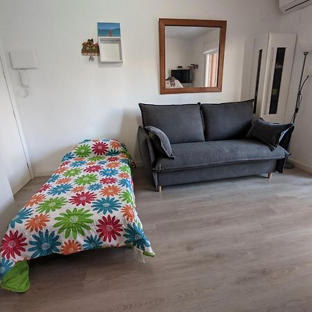 100 Mt Playa De Los Locos Torrevieja Exteriör bild
