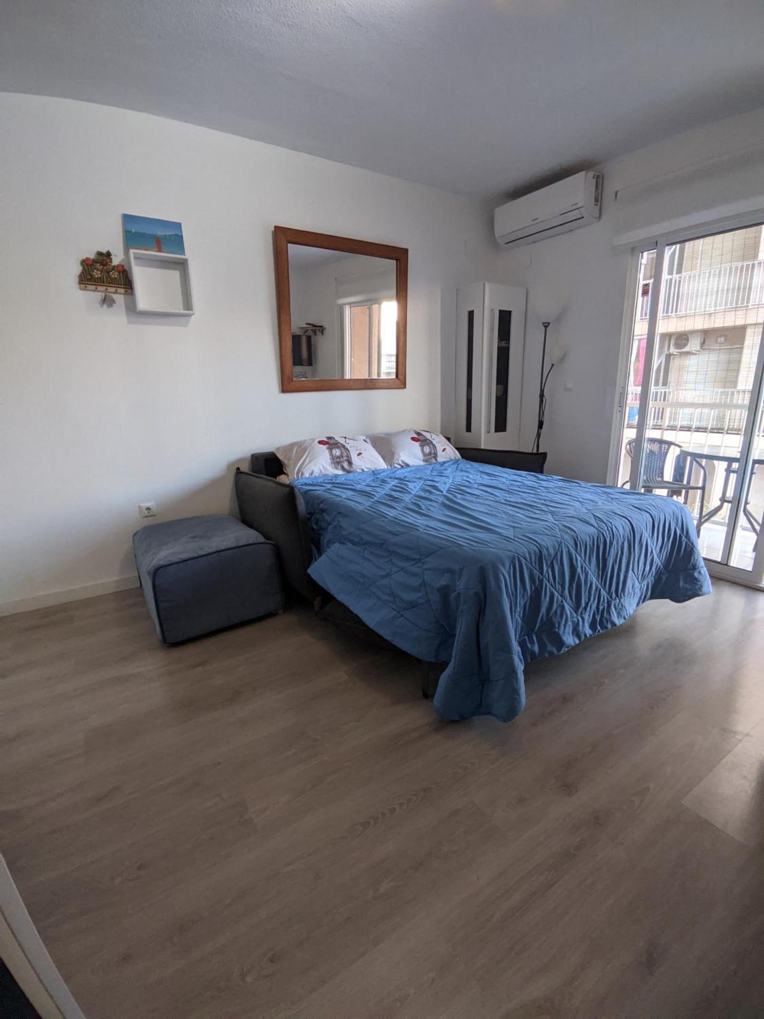 100 Mt Playa De Los Locos Torrevieja Exteriör bild